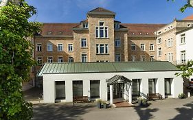 Hotel Bildungshaus St. Bernhard - Wohnen Und Tagen à Rastatt Exterior photo