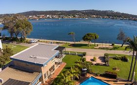 Lakeside Holiday Apartments Merimbula Exterior photo