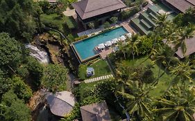 Hotel Nirjhara à Tanah Lot Exterior photo