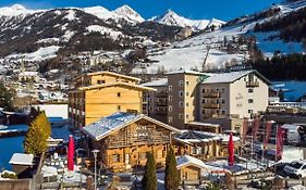 Alpenparks Hotel Montana Matrei in Osttirol Exterior photo