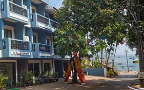 Hôtel The Hawaii Comforts à Goa Exterior photo