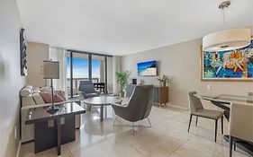High Rise Comfort With Balcony And Pool Miami Exterior photo