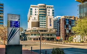 Radisson Blu Gautrain Hotel, Sandton Johannesbourg Exterior photo