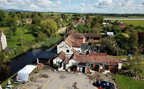 The Ship Inn Gloucester Exterior photo