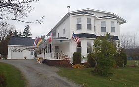 The Parrsboro Mansion Inn Exterior photo