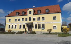 Hotel-Restaurant Kreuzhuber Neuburg am Inn Exterior photo