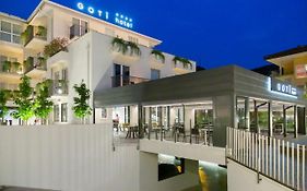 Goti Hotel Torbole Sul Garda Exterior photo