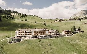 Hotel Goldener Berg Lech Exterior photo