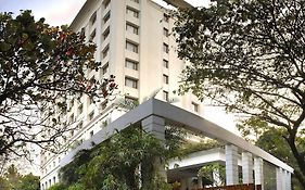 Hôtel The Raintree, St. Mary'S Road à Chennai Exterior photo