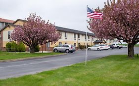 Eastbrook Inn Ronks Exterior photo