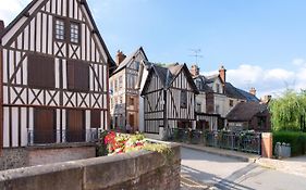 Bed and Breakfast Maison Léontine à Bernay  Exterior photo