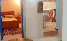 2 Bedrooms Appartement With Terrace And Wifi At Tunis 4 Km Away From The Beach Exterior photo