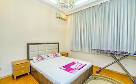 Nice 3 Room House On Nizami Street Baku Exterior photo