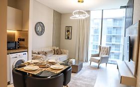Stay Breathtaking Luxury 1 Bedroom Holiday Home Near To Burj Khalifa Dubaï Exterior photo