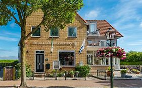 Hotelletje De Veerman Vlieland Exterior photo