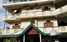 Hôtel Expeditor Kandy Exterior photo