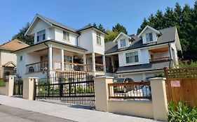 Holland Villa Vancouver New Westminster Exterior photo