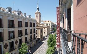 Hôtel Petit Palace Arenal à Madrid Exterior photo