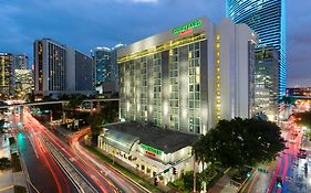 Courtyard By Marriott Miami Downtown Exterior photo