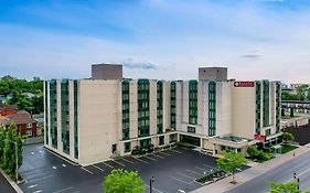 Hotel Ramada By Wyndham Niagara Falls Near The Falls Exterior photo