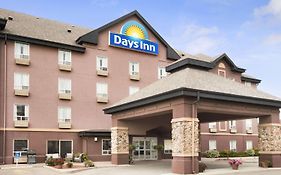 Days Inn By Wyndham Calgary Airport Exterior photo