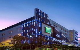 Hotel Ibis Styles Yogyakarta Exterior photo