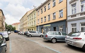 Auberge de jeunesse Easy Housing à Prague Exterior photo