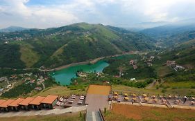 Sera Lake Resort Hotel Spa & Aparts Trabzon Exterior photo