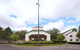 Hotel La Quinta By Wyndham Overland Park Exterior photo