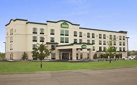 Hotel Wingate By Wyndham - Bismarck Exterior photo