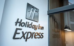 Holiday Inn Express - Malta, An Ihg Hotel San Ġiljan Exterior photo