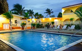 Coconut Inn Palm Beach Exterior photo