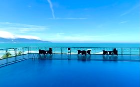 Serene Beach Danang Hotel Exterior photo