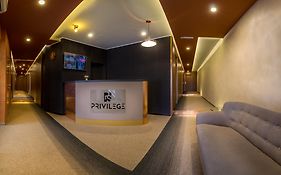 Privilege Suites By Central Park Belgrade Exterior photo