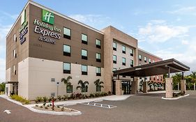 Holiday Inn Express & Suites Ft Myers Beach-Sanibel Gateway, An Ihg Hotel Fort Myers Beach Exterior photo