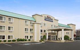 Baymont By Wyndham Evansville North/Haubstadt Warrenton Exterior photo