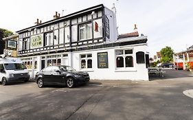 Old Oak Tree Inn Hounslow Exterior photo