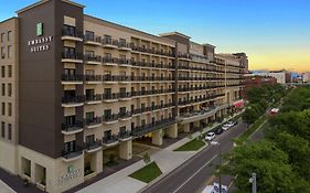 Embassy Suites By Hilton Grand Rapids Downtown Exterior photo