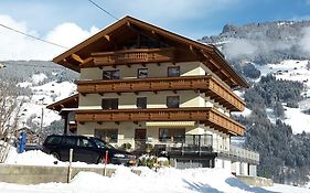 Hotel Landhaus Tipotsch à Schwendau Exterior photo