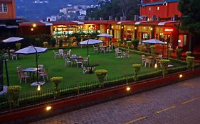 Hotel The Highgarden à Coonoor Exterior photo