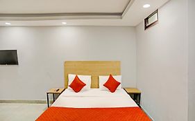 Hotel Red Coral By F9 Hotels New Delhi Exterior photo