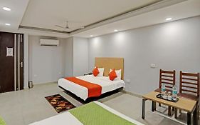 Hotel Red Coral By F9 Hotels New Delhi Exterior photo