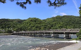 一棟貸切り宿 GuestHouse 嵯峨嵐山 Kyoto Exterior photo