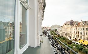 Modern Art Hotel Lviv Exterior photo