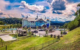 Camp Margaritaville RV Resort&Lodge Pigeon Forge Exterior photo