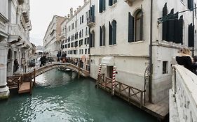Hotel Al Ponte Dei Sospiri Venise Exterior photo