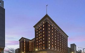 Hotel Fort Des Moines, Curio Collection By Hilton Exterior photo