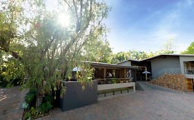 Lowveld Living Guesthouse Mbombela Exterior photo