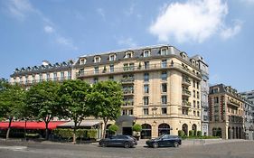 Hôtel Barrière Fouquet's Paris Exterior photo