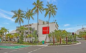 Ramada By Wyndham Cairns City Centre Exterior photo